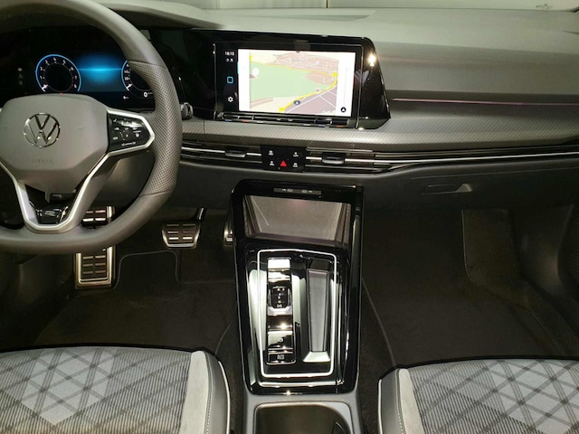 Volkswagen Golf 1.5 eTSI R-Line