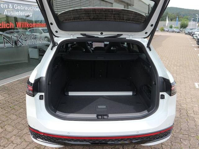 Volkswagen Passat DSG R-Line Variant