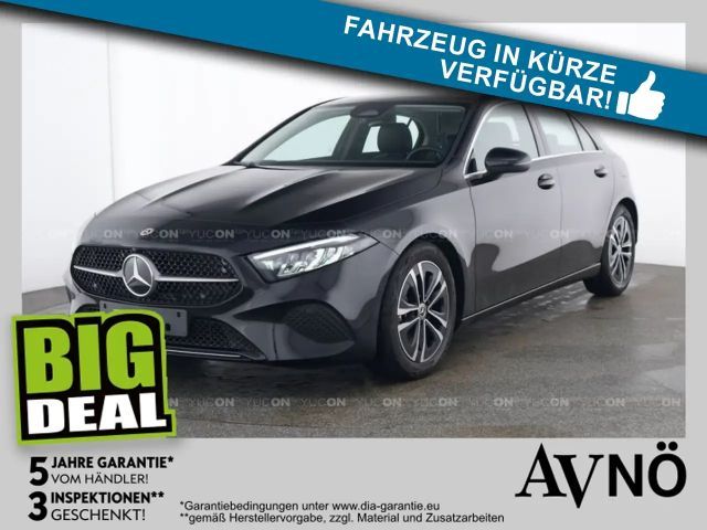 Mercedes-Benz A 180 LENKRADHEIZUNG LED HP USB PAKET