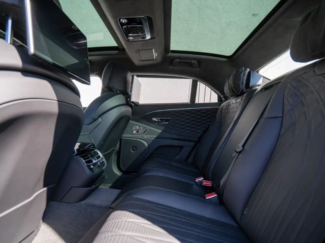 Bentley Flying Spur V8