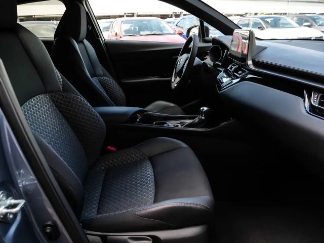 Toyota C-HR Hybride Team D