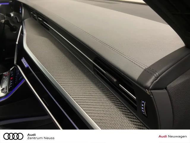 Audi RS6 Avant Performance Quattro