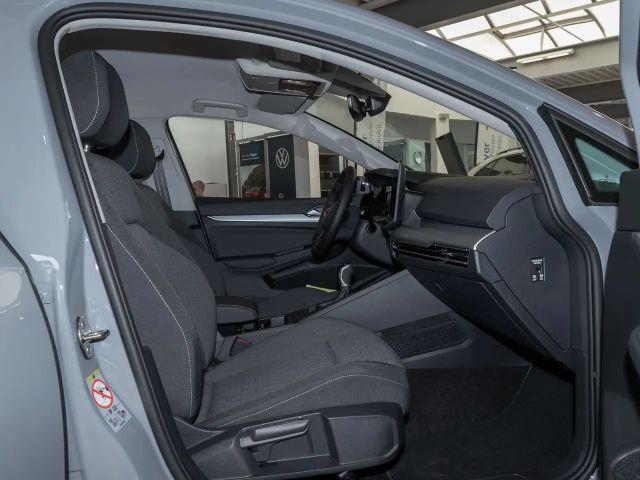 Volkswagen Golf 1.5 TSI Life Variant