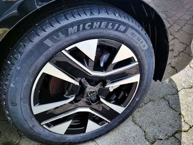 Peugeot 208 Allure Pack PureTech