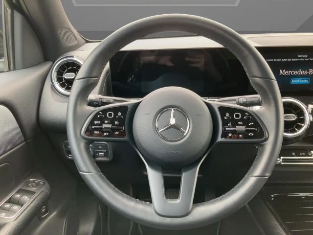 Mercedes-Benz GLB 200 4MATIC GLB 200 d