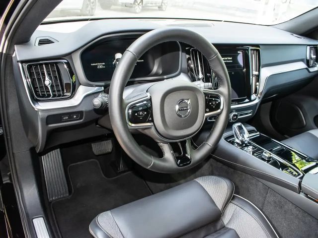 Volvo V60 AWD Dark Plus Recharge T8