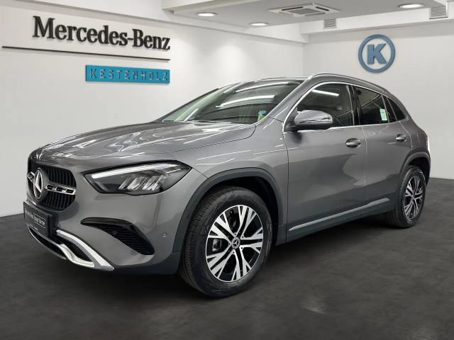 Mercedes-Benz GLA 180 Progressive
