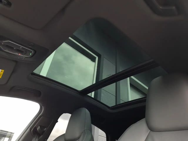 Audi e-tron Quattro S-Line