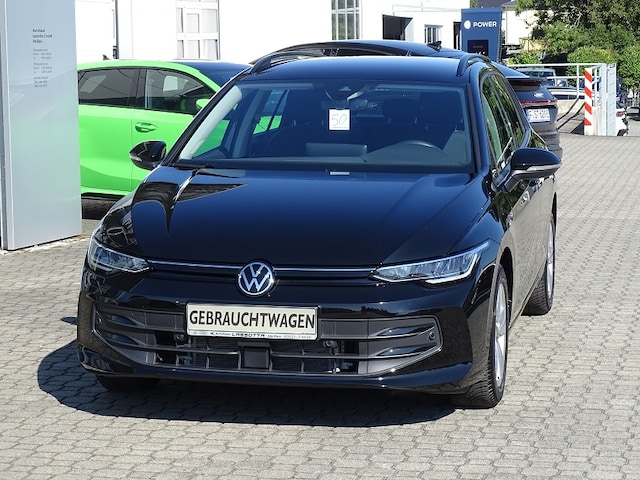 Volkswagen Golf 1.5 TSI Life Variant