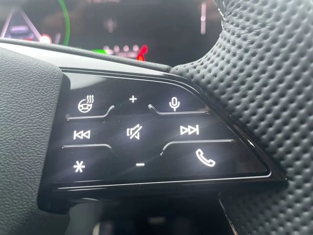 Audi A6 e-tron Quattro