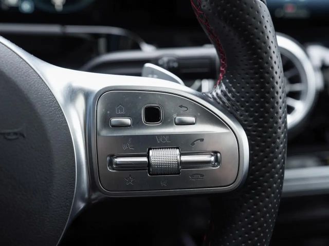 Mercedes-Benz EQA 350 4MATIC AMG Line