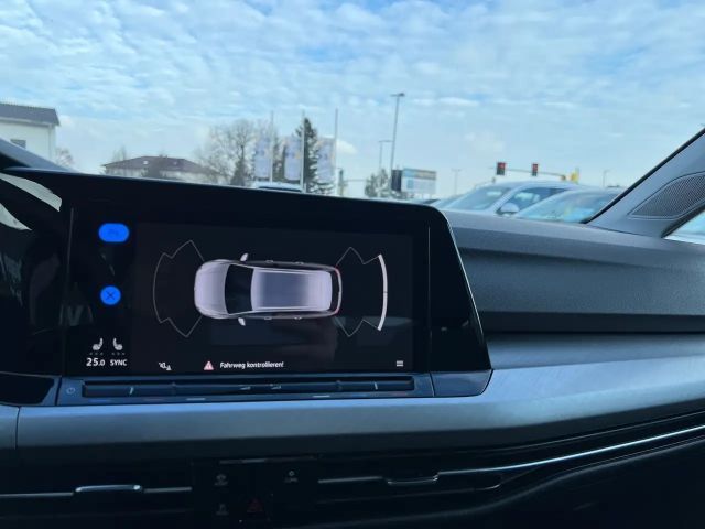 Volkswagen Golf DSG Life Variant