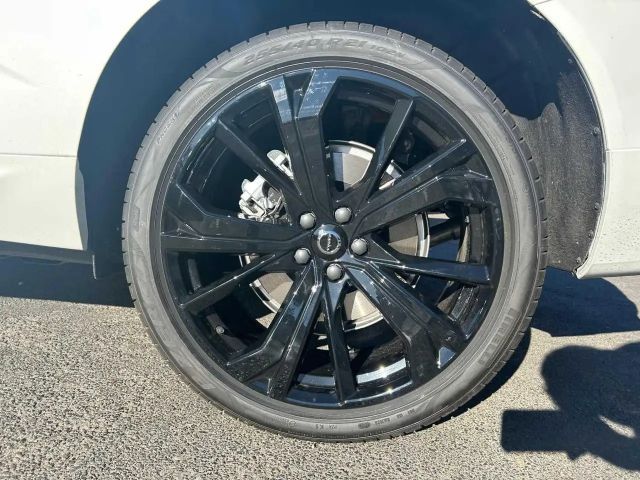 Volvo XC60 AWD Dark Plus