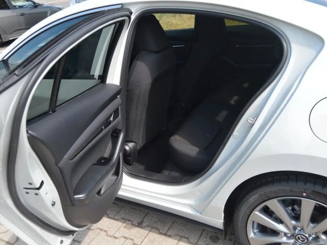 Mazda 3 Exclusive-line