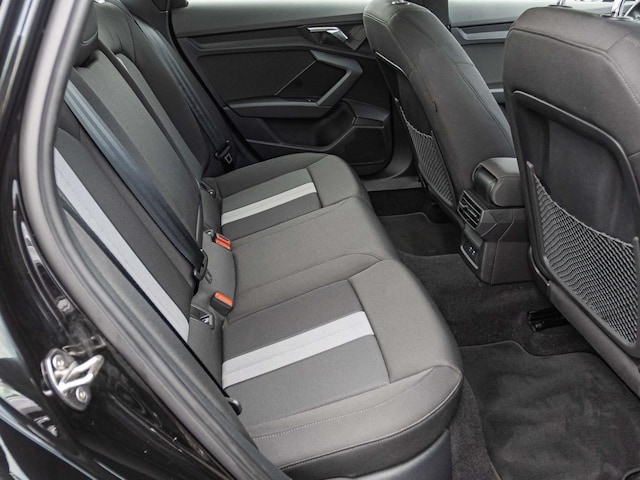 Audi A3 30 TFSI S-Tronic Sedan