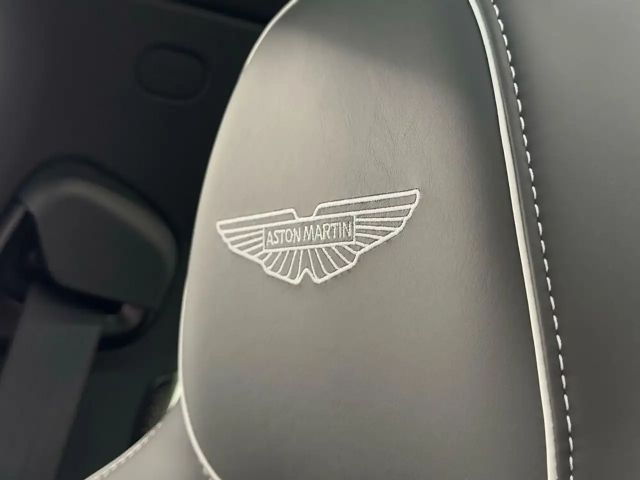 Aston Martin DBX DBX707 Facelift | Lightning Silver | Pano | B&W