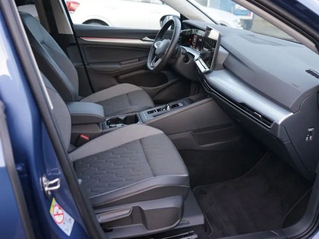 Volkswagen Golf 1.5 eTSI Golf VIII Variant