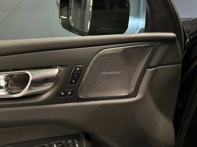 Volvo XC60 AWD R-Design