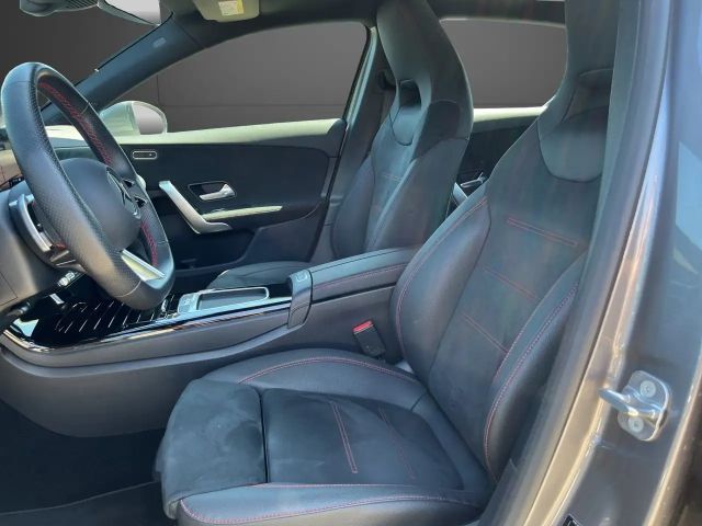 Mercedes-Benz A 200 AMG Line