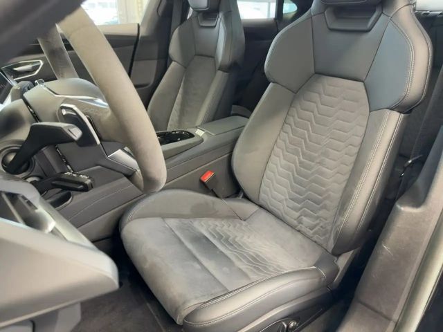 Audi e-tron GT Matrix B&O Pano Luft Kamera