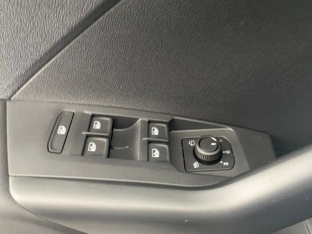 Volkswagen T-Cross 4Me TSI