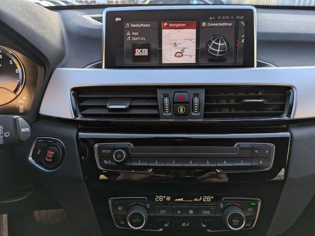 BMW X1 s18i DKG-Aut.Navi LED Sitzh.Driv/ParkAss.AHK