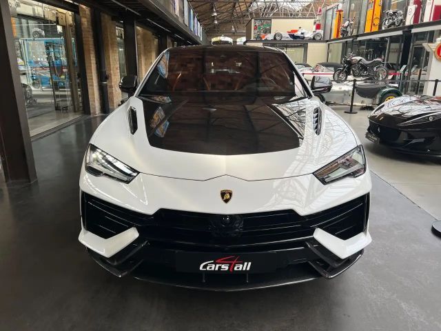 Lamborghini Urus Performante