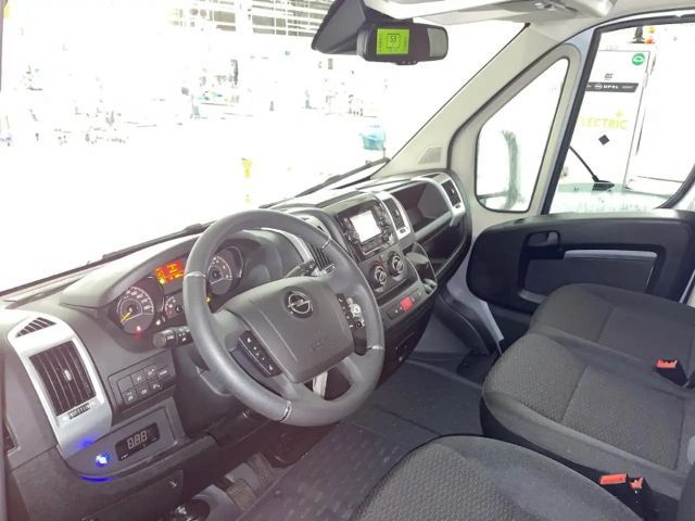 Opel Movano-e L3H2