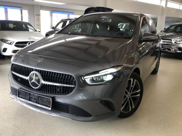 Mercedes-Benz B 180 Progressive Sedan