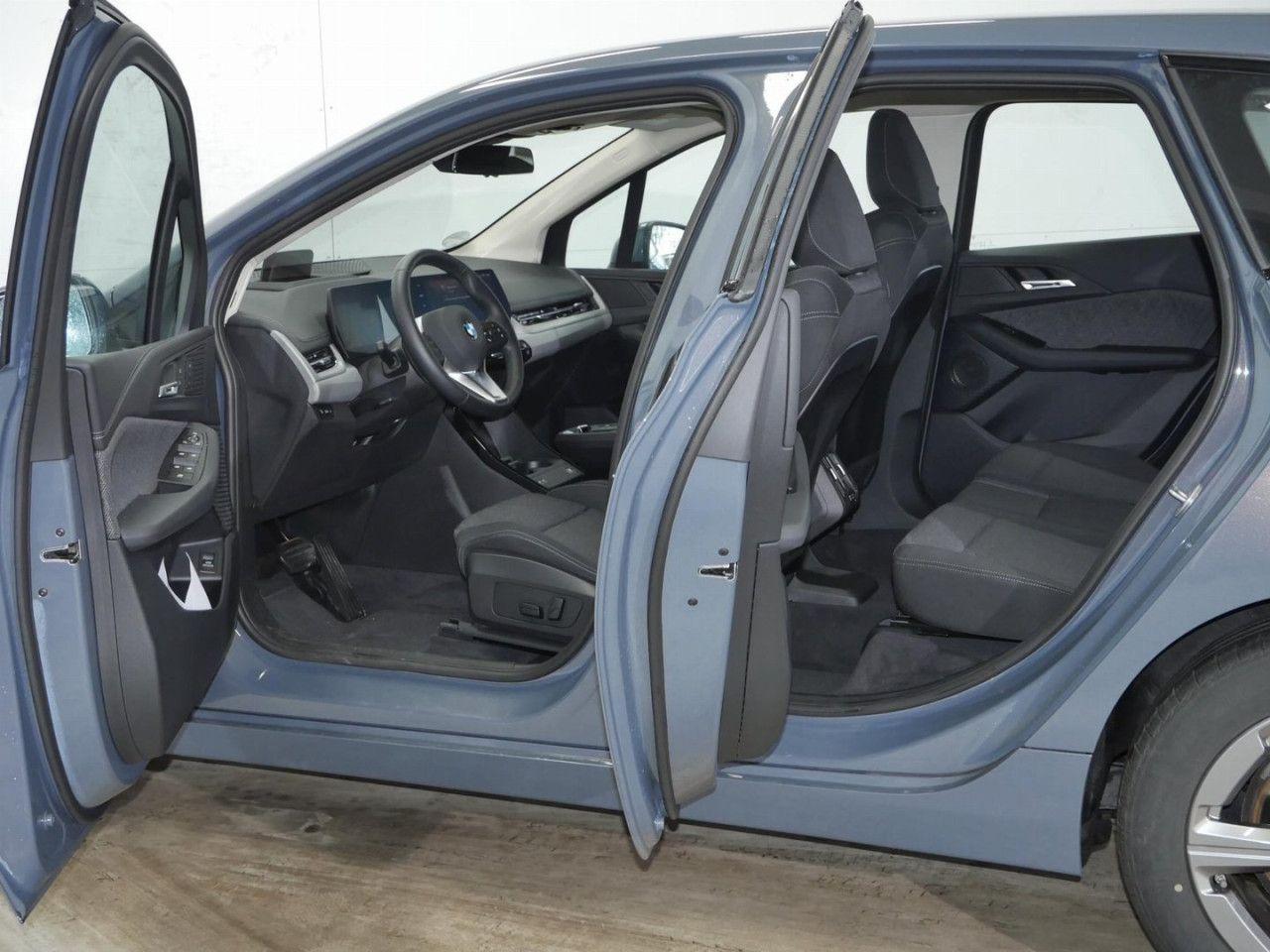 BMW 220 220i Active Tourer