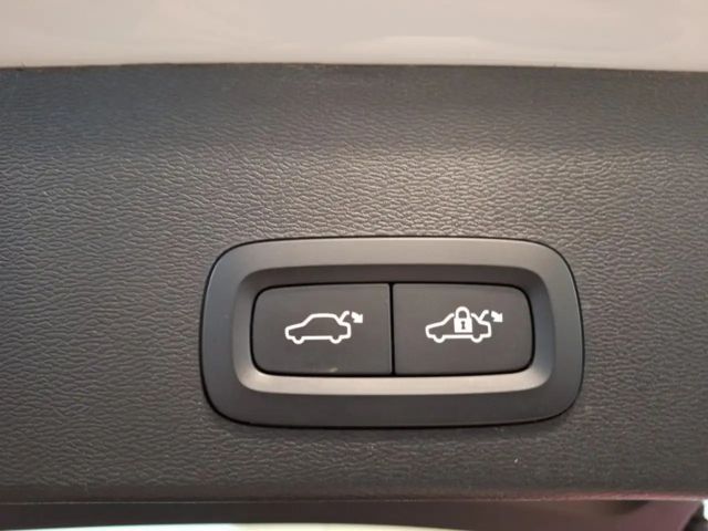 Volvo XC40 Bright Plus Recharge T4