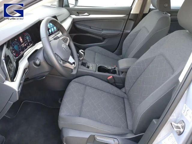 Volkswagen Golf 1.0 TSI Life Variant