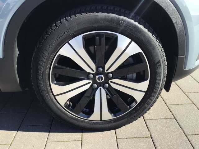 Volvo XC40 Bright Plus Recharge T4