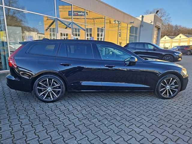 Volvo V60 AWD Dark Plus T6