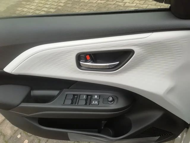 Suzuki Swift Club Hybrid