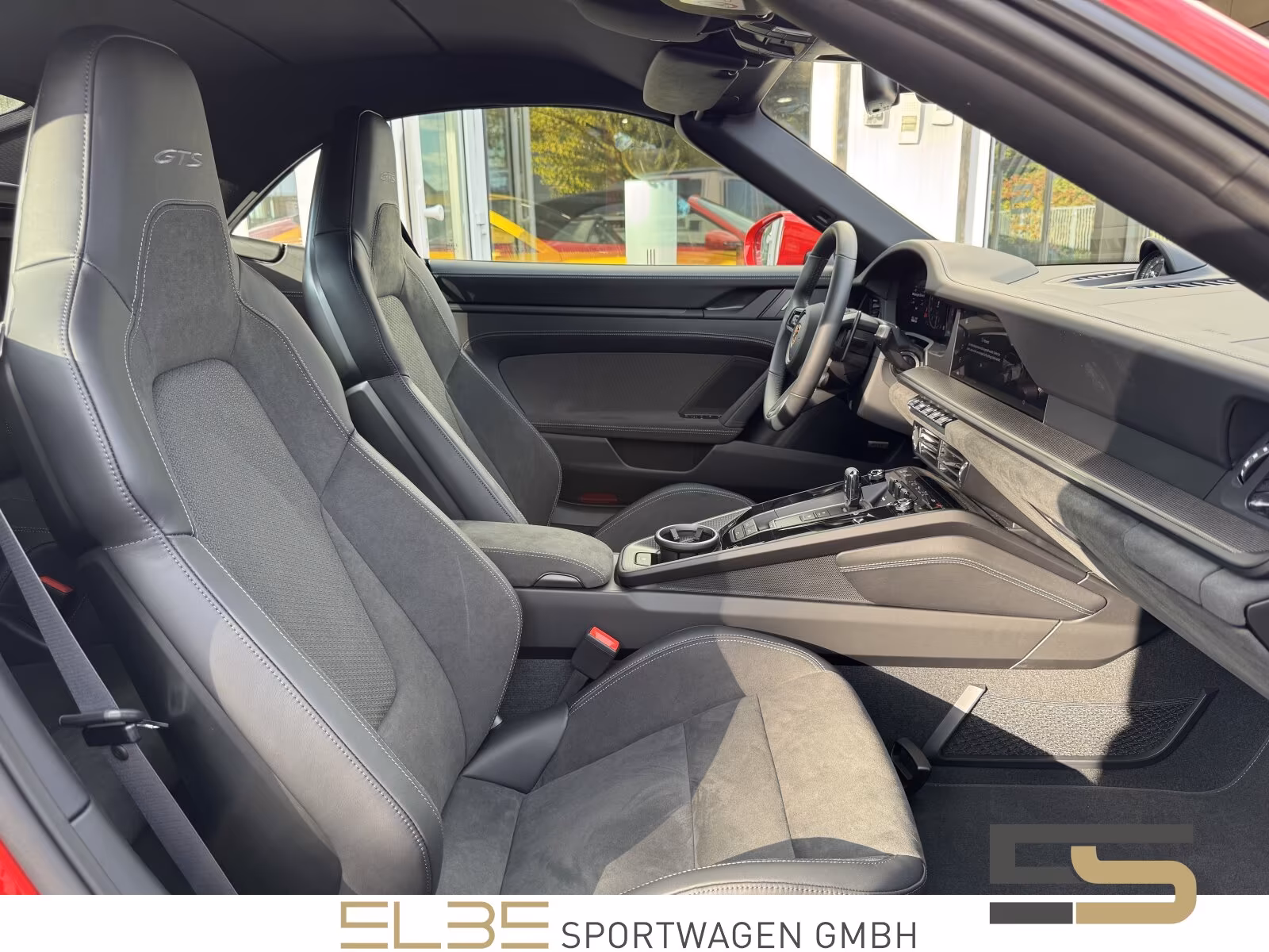 Porsche 911 992 Cabriolet Carrera GTS