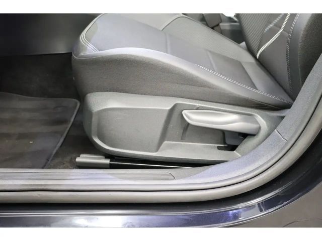 Volkswagen Taigo 1.0 TSI DSG Style