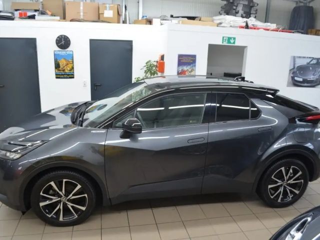 Toyota C-HR Hybride Team D