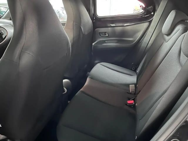 Toyota Aygo X Hatchback Play X-play