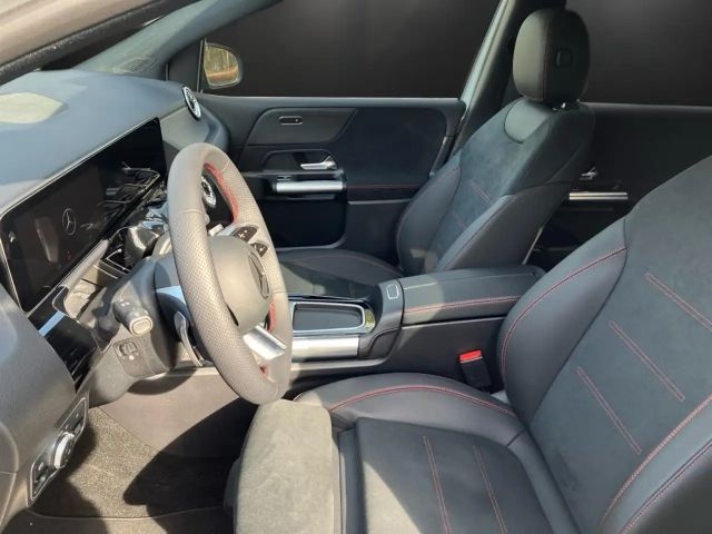 Mercedes-Benz B 250 AMG Line B 250 e