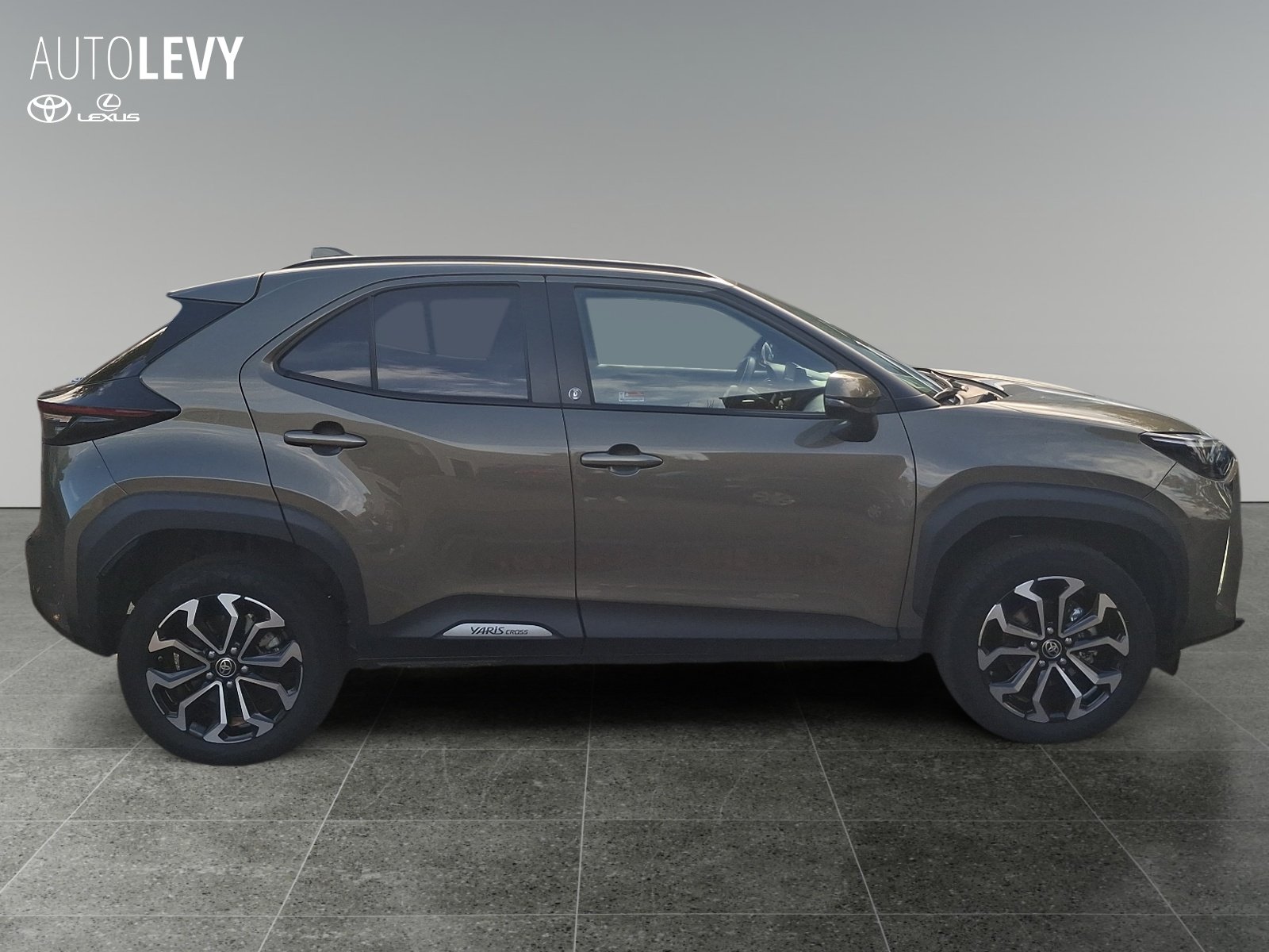 Toyota Yaris Cross 4x2 5-deurs Plus