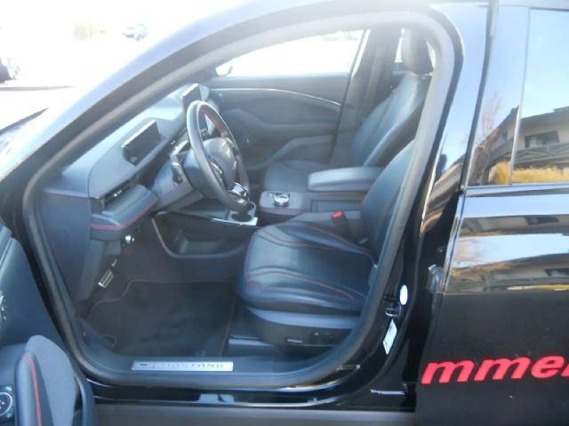 Ford Mustang Mach-E AWD