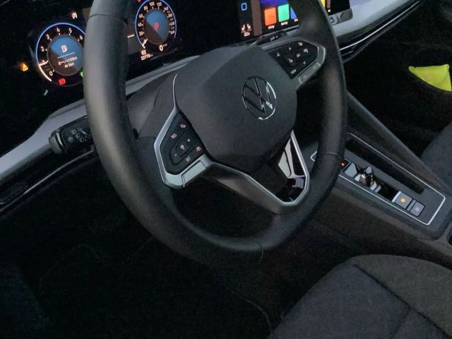 Volkswagen Golf 1.5 TSI DSG Life Variant