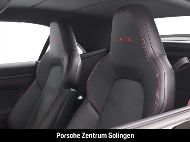 Porsche 992 Cabrio Carrera GTS