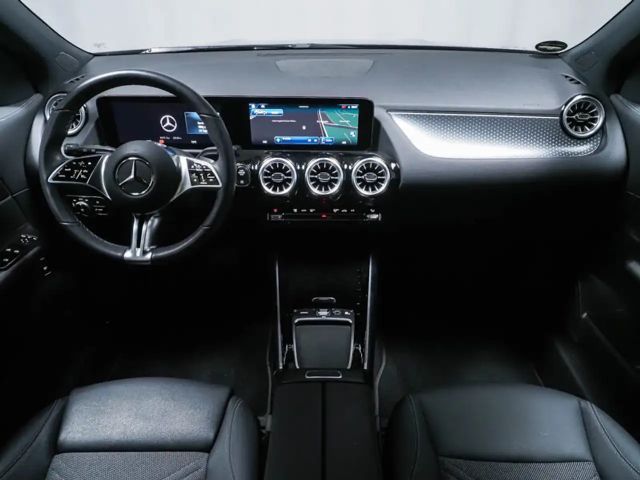 Mercedes-Benz GLA 200 GLA 200 Advanced+ AHK*TOTWINKEL*LED*KAMERA*MBUX*