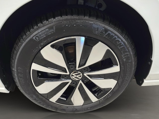 Volkswagen Golf 1.5 eTSI Golf VIII