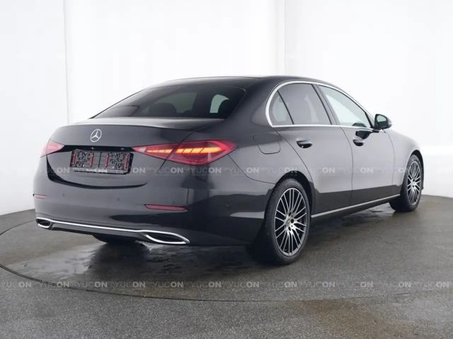 Mercedes-Benz C 220 4MATIC C 220 d Sedan
