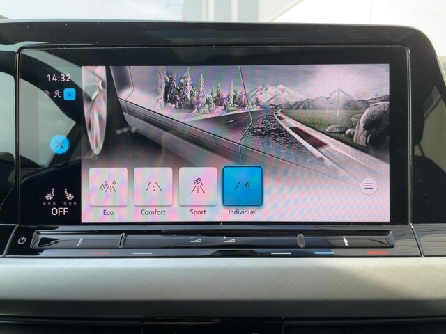 Volkswagen Golf 1.5 eTSI Golf VIII