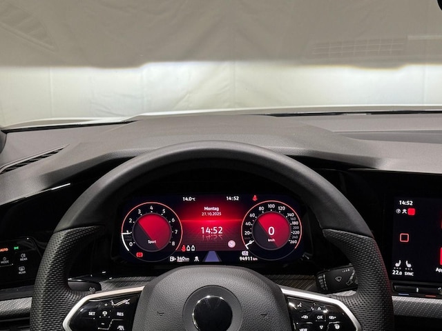 Volkswagen Golf 1.5 TSI R-Line Variant