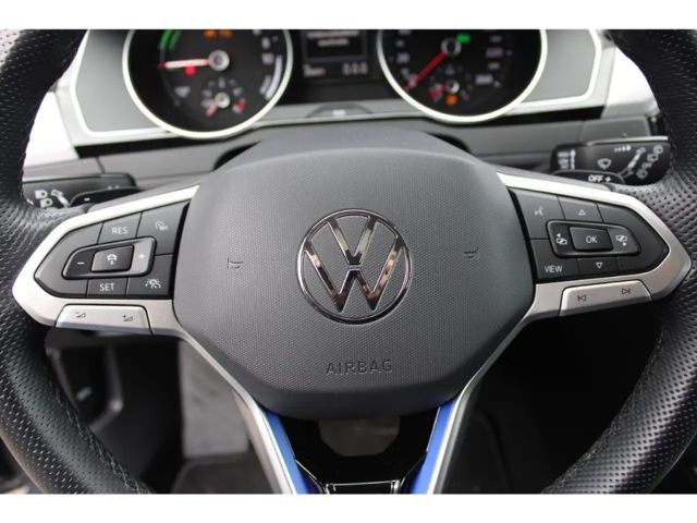 Volkswagen Passat GTE Variant